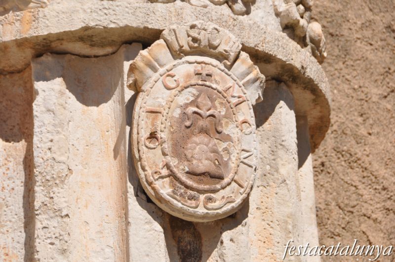 Mont-roig del Camp - Font neoclàssica