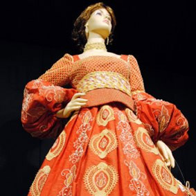 Museu Vestits de Paper de Mollerussa