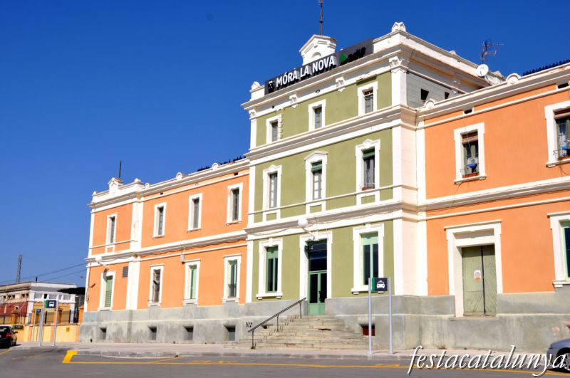 Instal·lacions ferroviàries de Móra la Nova