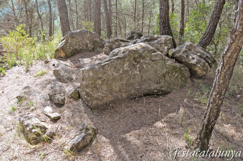 Aguilar de Segarra - Dolmen de Serragallarda