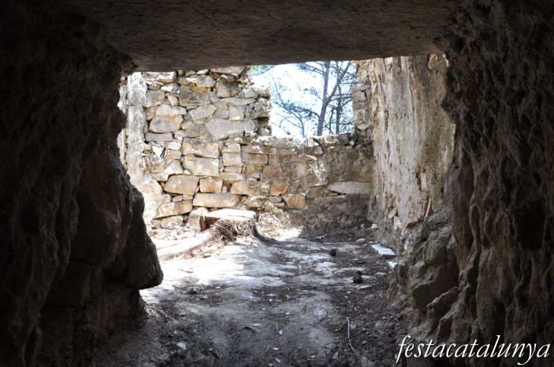 Campament del XV Cos d'Exèrcit a Ascó (Espais de la Batalla de l'Ebre) ***