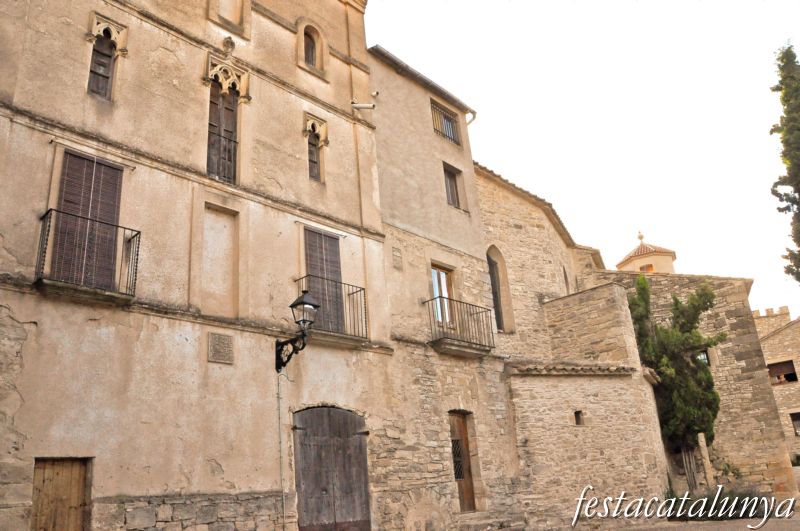 Vallfogona de Riucorb - Nucli antic (Plaça Canonge Corbella)