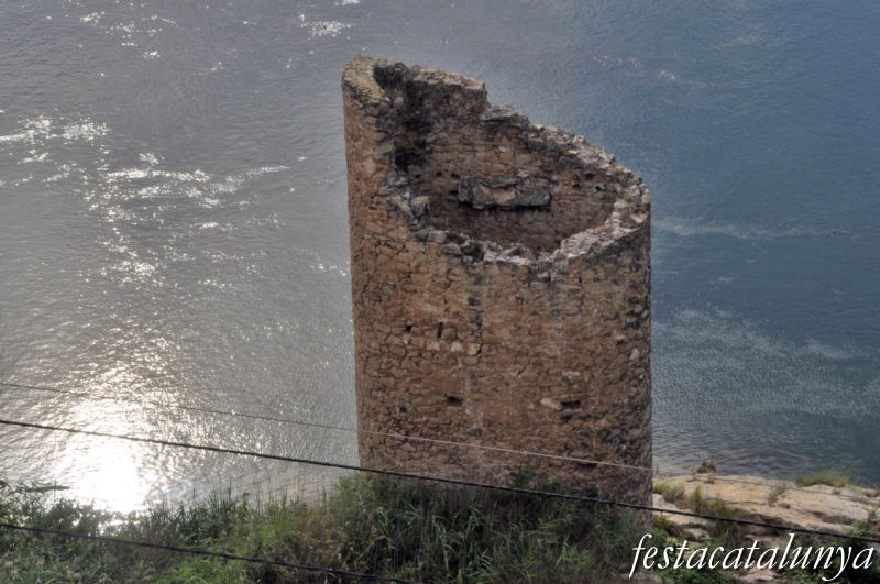 Mirador de la Pena i torre de defensa a Riba-roja d'Ebre
