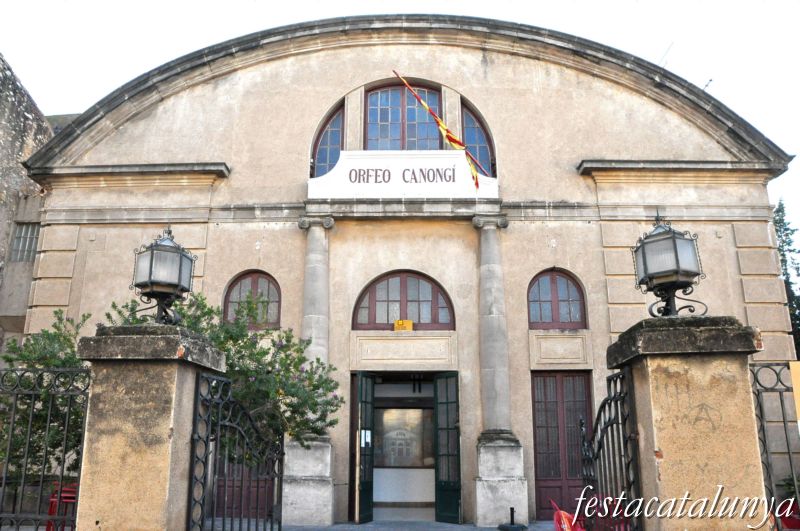Plaça del mestre Josep Gols de la Canonja