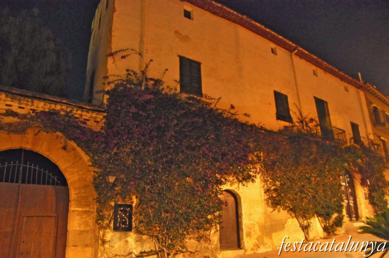 Vinyols i els Arcs - Casa de Donya Blanca