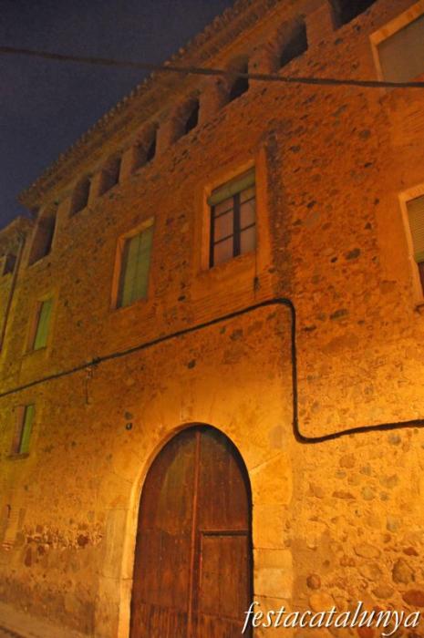 Vinyols i els Arcs - Carrer Major (Cal Sabater)