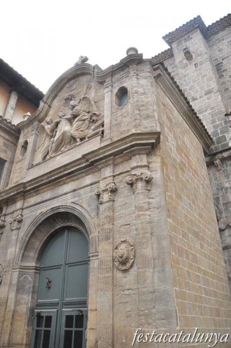 Solsona - Catedral (Porta de Sant Agustí en extasi)