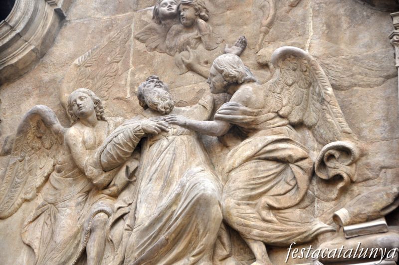 Porta de Sant Agustí en extasi de la Catedral de Solsona ***