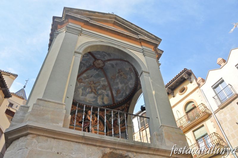 Solsona - Plaça de Sant Joan (Capella de Sant Joan i Font Major)
