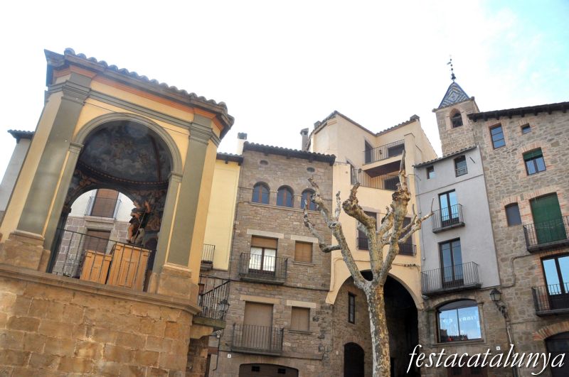 Solsona - Plaça de Sant Joan (Capella de Sant Joan i Font Major)