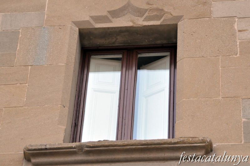 Vic - Plaça Major (Casa Beuló)