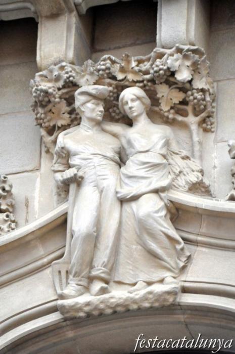 Vic - Plaça Major (Casa Costa)