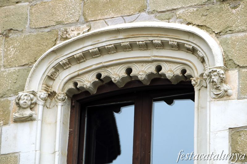 Vic - Plaça Major (Casa Moixó)