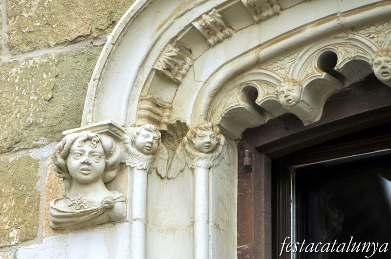 Vic - Plaça Major (Casa Moixó)