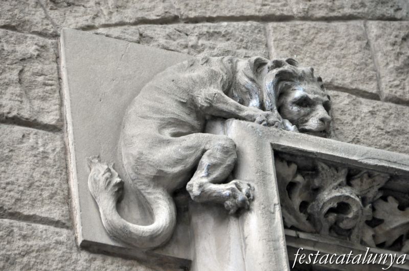Casa a la Rambla de l'Hospital