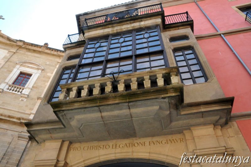 Vic - Palau Episcopal