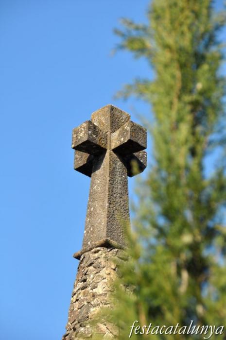 Cementiri modernista a Olius