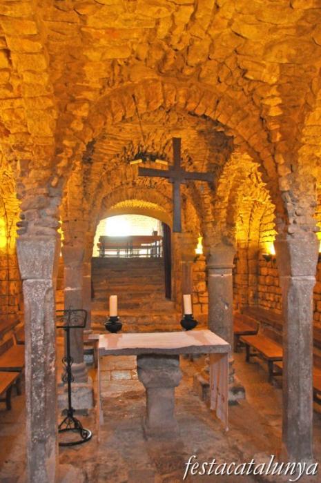 Olius - Sant Esteve d’Olius (Cripta i interior de l’església)