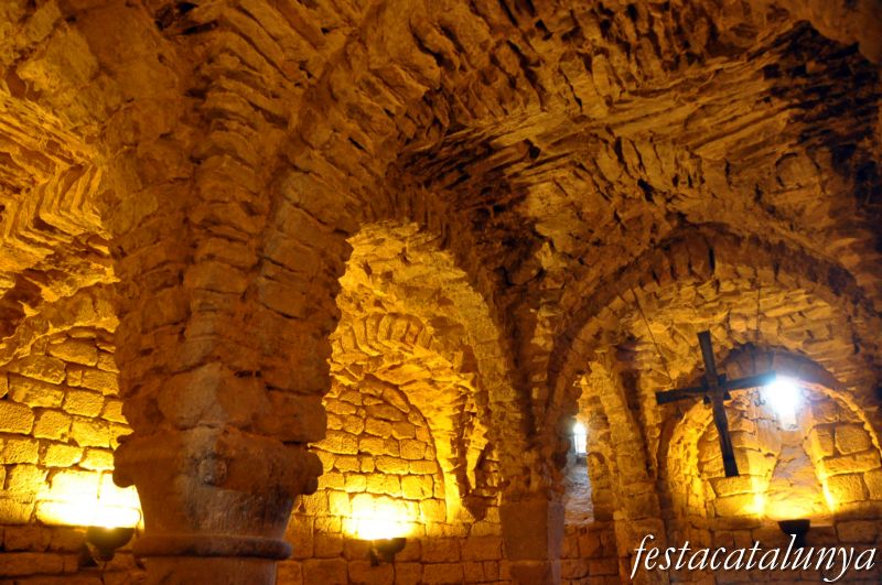 Olius - Sant Esteve d’Olius (Cripta i interior de l’església)