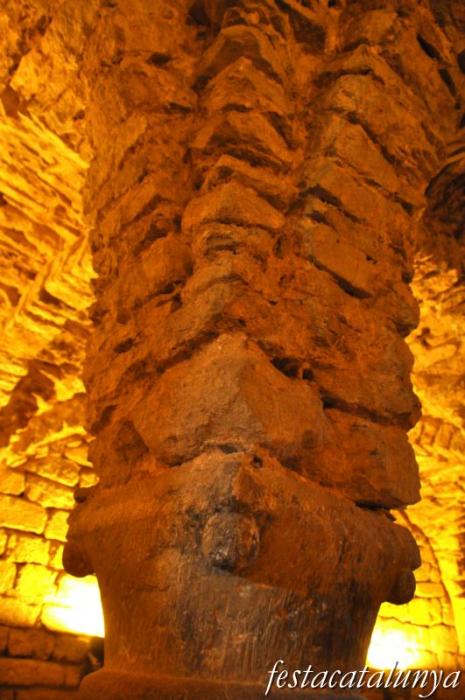 Olius - Sant Esteve d’Olius (Cripta i interior de l’església)