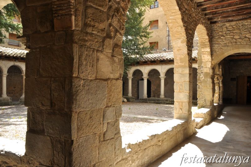 Sant Llorenç de Morunys - Claustre de l’església parroquial de Sant Llorenç