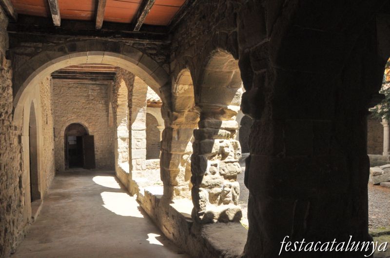 Sant Llorenç de Morunys - Claustre de l’església parroquial de Sant Llorenç