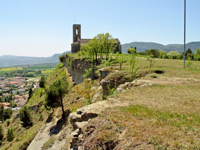 Tona - Església de Sant Andreu al castell de Tona (Foto: Ajuntament de Tona)