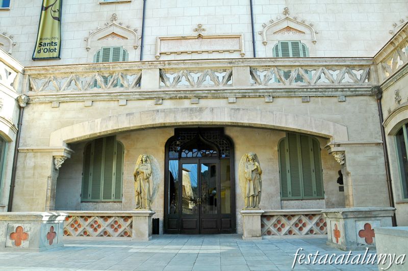 Museu dels Sants a la casa Vayreda d'Olot