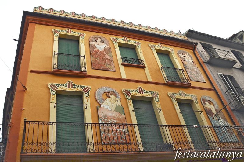 Casa 4 cantons d'Olot ***