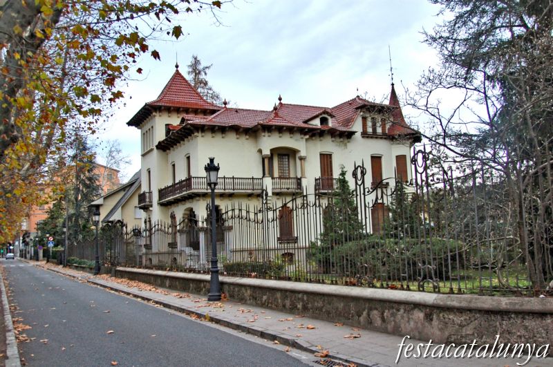Torre Pons i Tusquets d'Olot