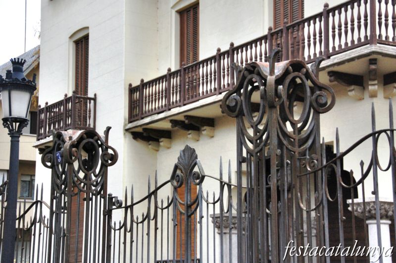 Olot - Torre Pons i Tusquets