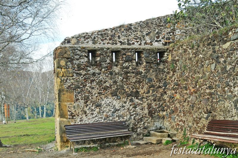 Olot - Defenses carlines