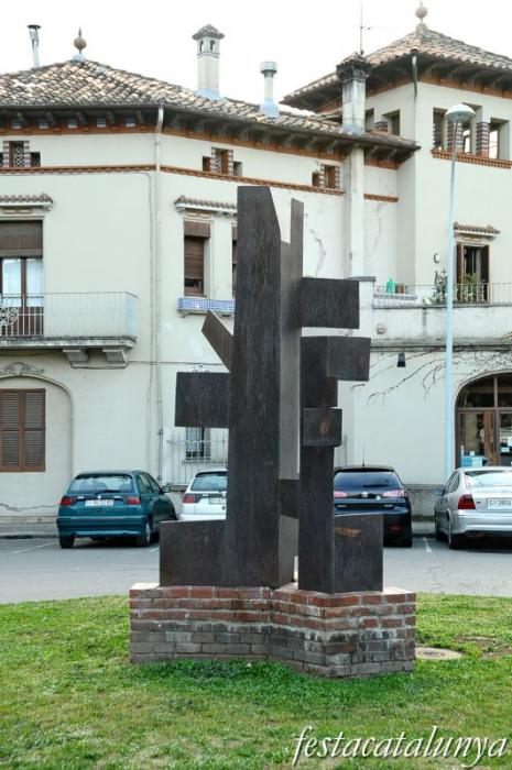Olot - Escultura en planxa, 1962