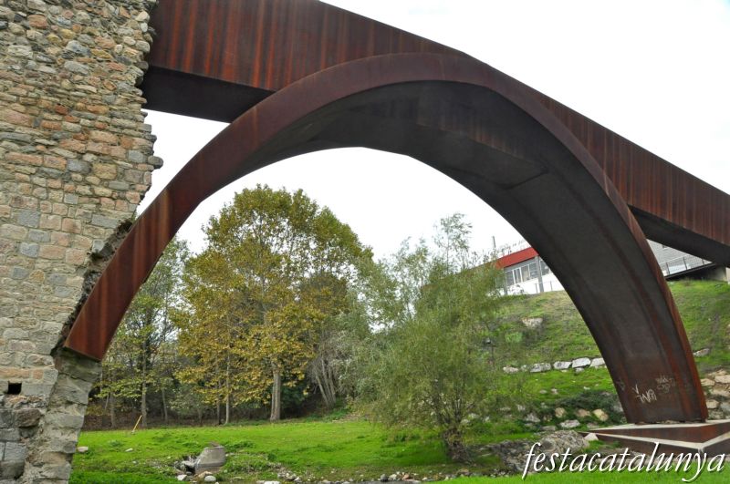 Pont Trencat de Santa Maria de Palautordera ***