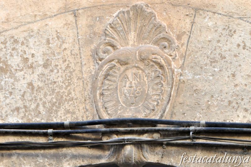 Cervià de les Garrigues - Dovelles i llindes notables