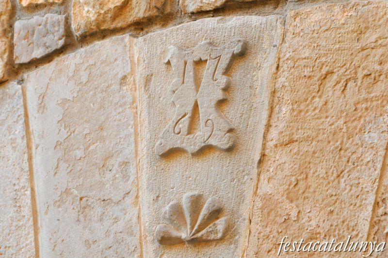 Cervià de les Garrigues - Dovelles i llindes notables