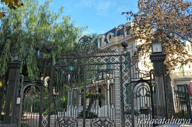 Tiana - Can Xipell al Passeig de la Vilesa