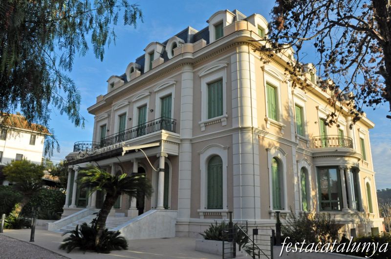 Tiana - Can Xipell al Passeig de la Vilesa