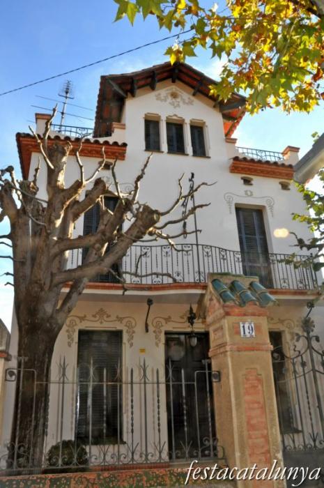 Tiana - Can Bretos al Passeig de la Vilesa