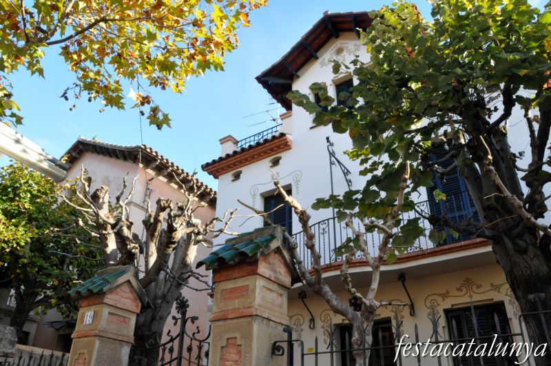 Tiana - Can Bretos al Passeig de la Vilesa