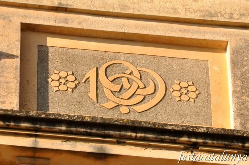 Altres edificis d'interès del Passeig de la Vilesa de Tiana