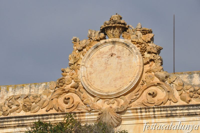 Can Frares o can Bach de Tiana