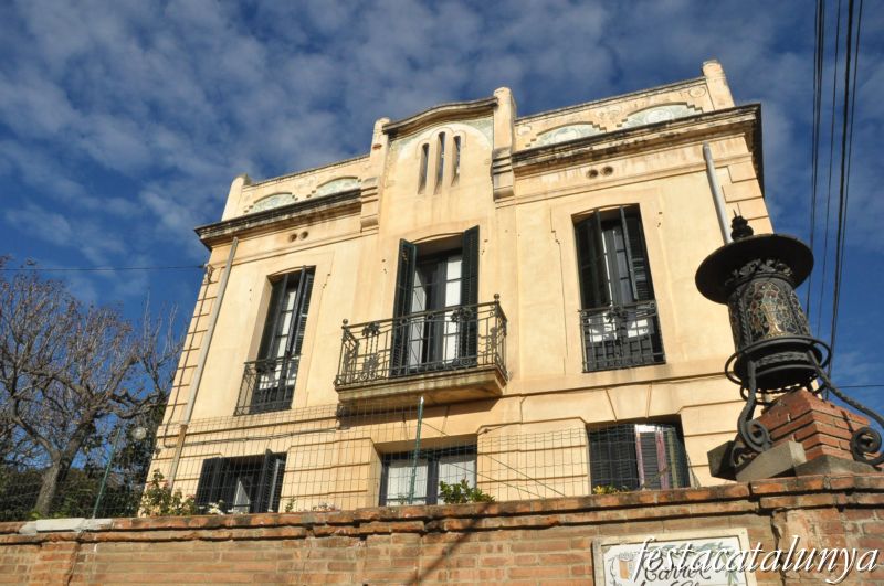 Ca n'Euvald Planas de Tiana