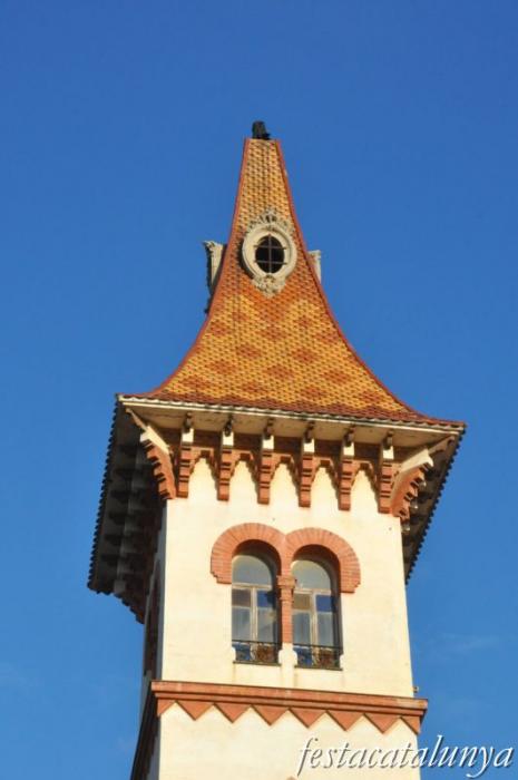 Casa de la Punxa o can Robert de Tiana