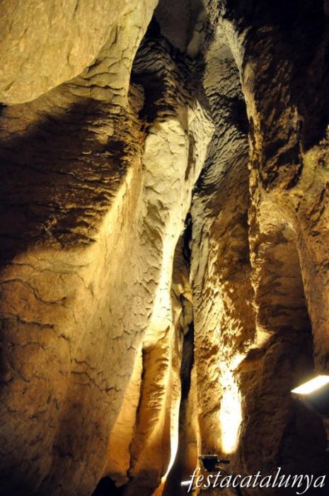 Moià - Coves del Toll