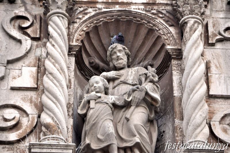 Església parroquial de Santa Maria ***