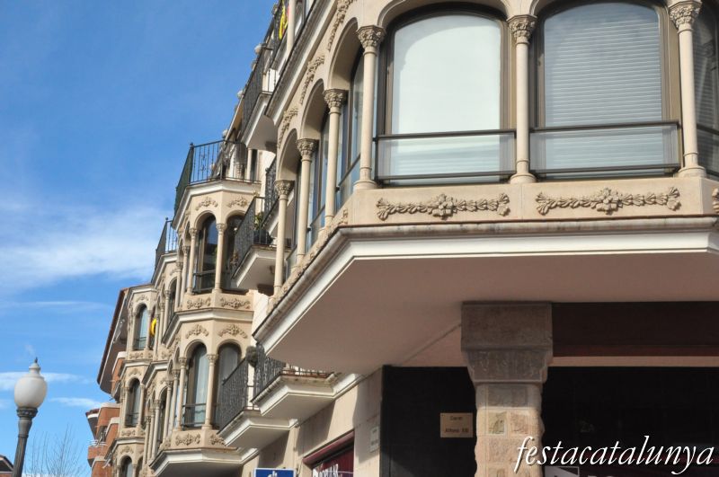 Sant Quirze del Vallès - Plaça Font de les Morisques