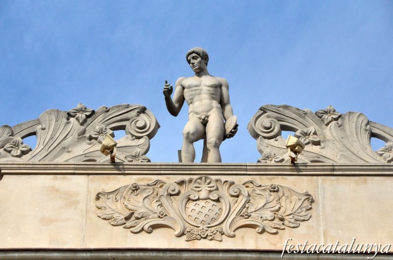 Sant Quirze del Vallès - Plaça Font de les Morisques