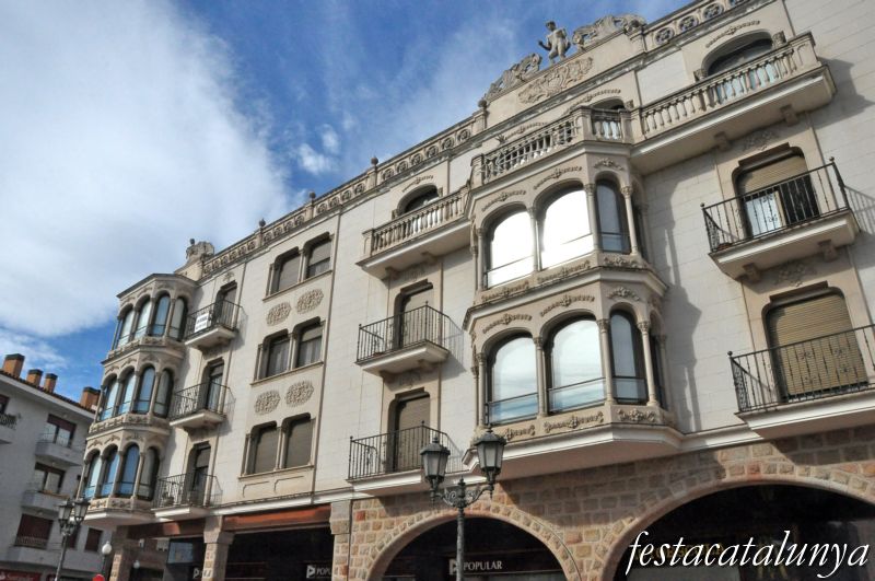 Plaça de la Glosa de Sant Quirze del Vallès