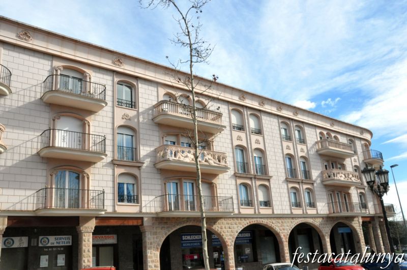 Sant Quirze del Vallès - Plaça Font de les Morisques